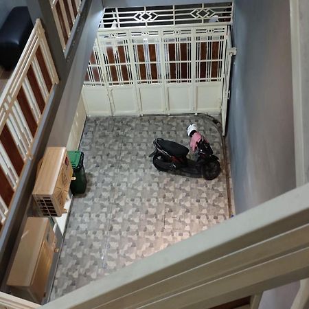 Oyo 91209 Arjuna Residence Syariah Sby สุราบายา ภายนอก รูปภาพ